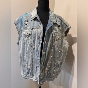 Mens Large Studded Vici Blue Distressed Denim Vest Edgy Rockstar Nashville Style